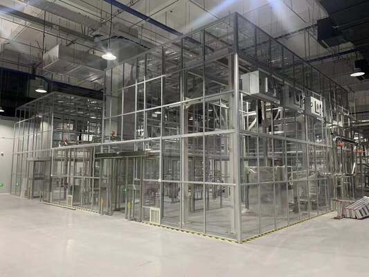ISO 5 Cleanroom Booth with 304 Stainless Steel Construction and HEPA H14 Filter for Pharmaceutical Powder Handling